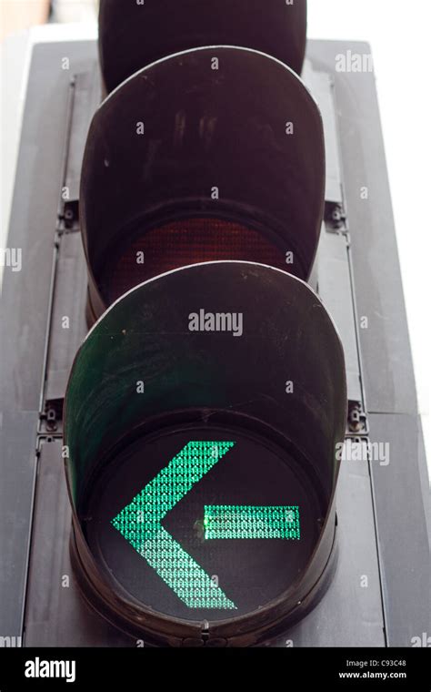 Green traffic light arrow hi-res stock photography and images - Alamy