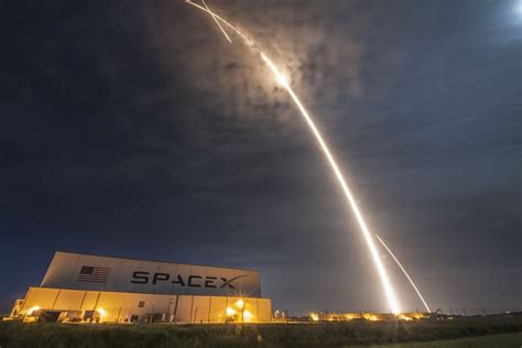 These are the spectacular photos from last night’s SpaceX rocket launch ...