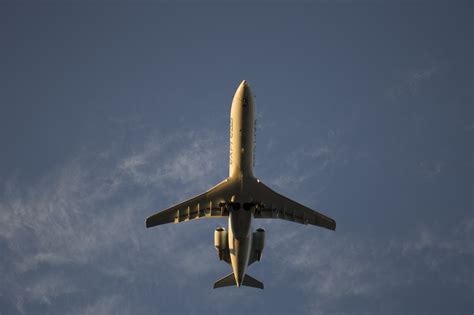 Images Gratuites : génie aérospatial, ciel, aviation, vol, véhicule, voyage en avion, Compagnie ...