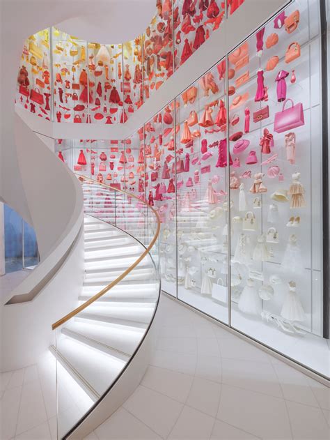 Peter Marino Reinvents the Dior Flagship in Paris | Architectural Digest