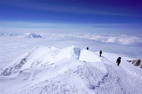 Approaching the Summit of Denali : r/Mountaineering