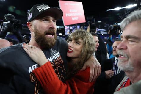 Jason Kelce says 'incredibly talented' Taylor Swift is an 'unbelievable role model for young ...