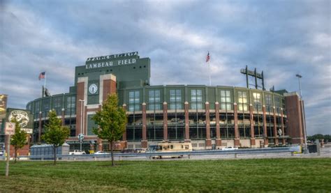 Where History Lives: The Oldest NFL Stadiums | TickPick