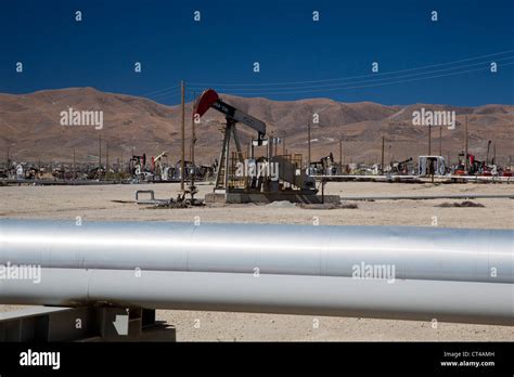 Taft, California - Natural gas pipeline in the oil and gas fields of ...