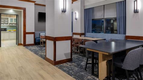 Hotel Photos | Hyatt Place Dallas/Arlington