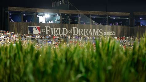 Report: Giants-Cards in 'Field of Dreams' game - Patabook Sports