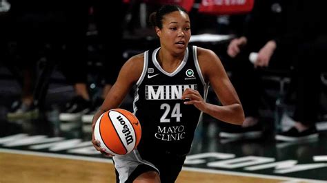 Former UConn star Napheesa Collier welcomes first child in 2022 | Tv ...