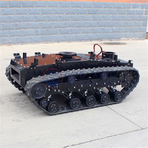 Remote Control Rubber Tracked Robot Tank Chassis from China manufacturer - Guoxing