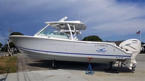 2021 Cobia 330 Dual Console Cruiser for sale - YachtWorld