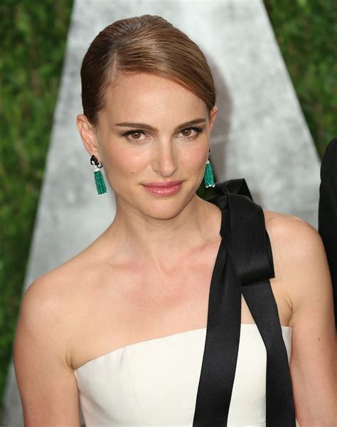 Natalie Portman Picture 141 - 2013 Vanity Fair Oscar Party - Arrivals