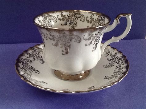 Royal Albert Teacup Set Bone China England by Whitepearlfinds