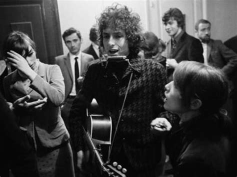 Amazon Drops Price On Bob Dylan The 1966 Live Recordings – NJN Network