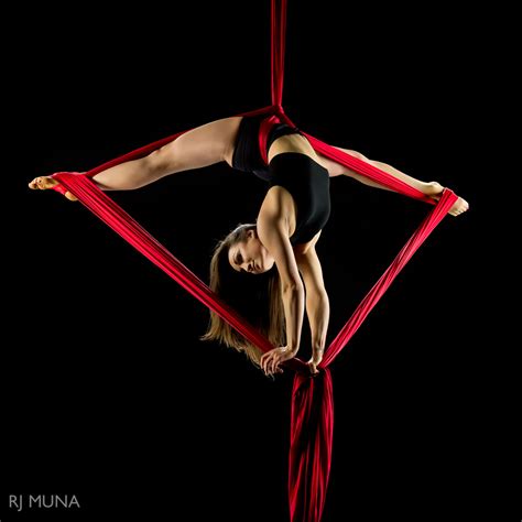 Aerial Silks Workshops with Anastasia Sauvage - Emerald City Trapeze ...