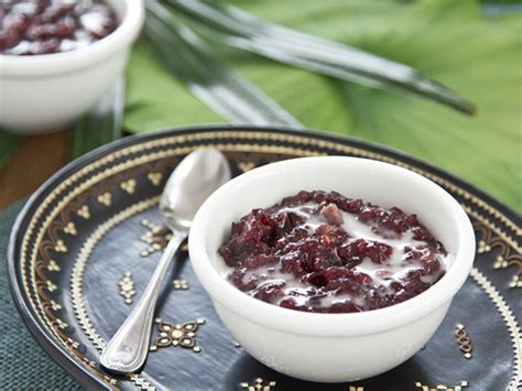 Black Rice Pudding Recipe - Thai Sticky Black Rice Pudding with Coconut ...