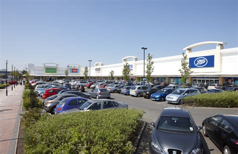 Bentley Bridge Retail Park by Mountford Pigott LLP