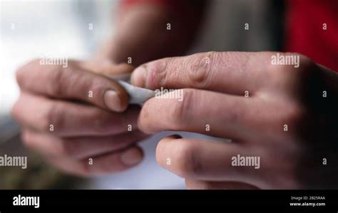 Weed joint hi-res stock photography and images - Alamy