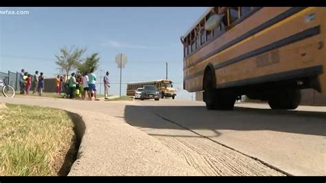 Coppell teachers visit students before school | wfaa.com