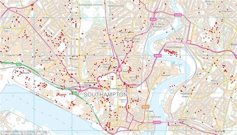 Map shows locations of the 700 Nazi bombs that fell on Southampton ...