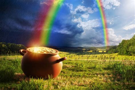 Best Pot Of Gold Rainbow Stock Photos, Pictures & Royalty-Free Images ...