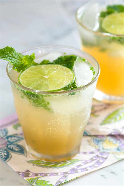 Classic Rum Mojito Cocktail Recipe