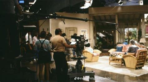 pics from Golden Girls behind the scenes : r/GoldenGirlsTV