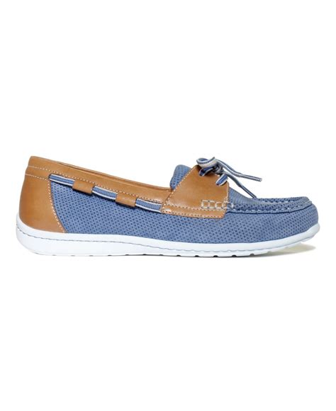 Clarks Artisan Women'S Cliffrose Sail Boat Shoes in Blue | Lyst