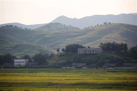 north-korea-countryside-farmland | Uri Tours