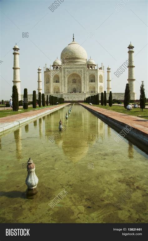 Taj Mahal Construction Image & Photo (Free Trial) | Bigstock