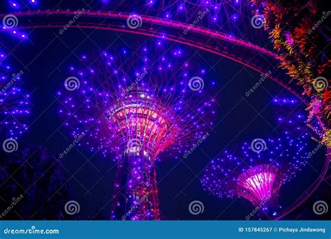 Singapore - Oct 14, 2018: Light Show of Supertrees in Gardens by the ...