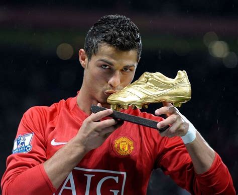 3 Manchester United records that Cristiano Ronaldo holds till date