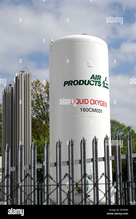 Liquid oxygen storage tank Stock Photo - Alamy