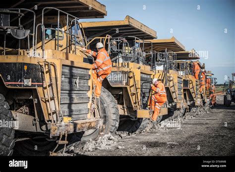 Dump truck driver mine hi-res stock photography and images - Alamy