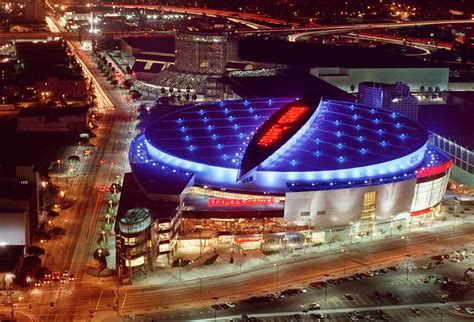 Staples Center, The Headquarters of LA Lakers - Traveldigg.com