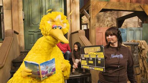 Puppeteer who played Big Bird, iconic characters on 'Sesame Street' retiring