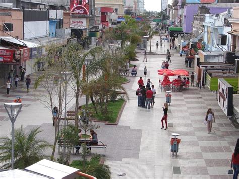 Polémico desalojo en la peatonal de Resistencia - NEA HOY