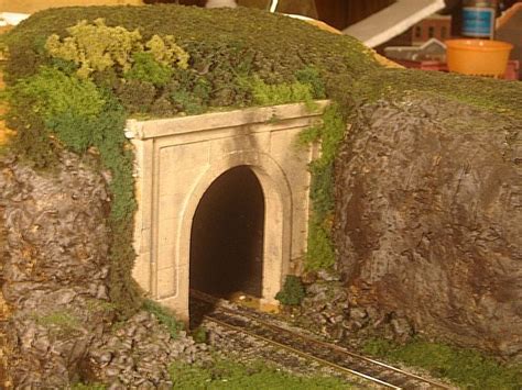 How to make tunnels for model train layouts