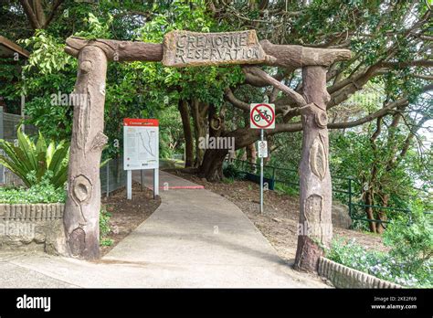 The start of the Cremorne Point Foreshore Walk and entrance gate to ...