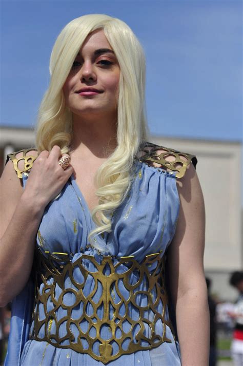 Daenerys Targaryen cosplay by Orube94 on DeviantArt