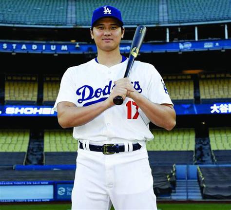 SHOHEI OHTANI Los Angeles Dodgers Away Majestic "Japanese" Baseball ...