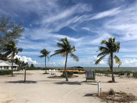 Island Inn Sanibel Island Review - Kathryn Anywhere