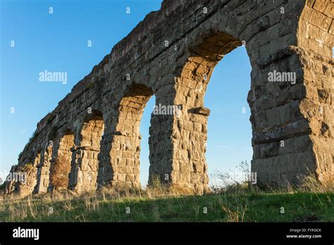 Ruins of Ancient Roman Aqueducts, Rome, Italy Stock Photo - Alamy