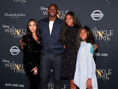 Kobe Bryant's Wife Vanessa and Her Daughters Flash Smiles in New Easter ...