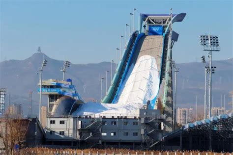 Ski jumping platform in Beijing busy with snowmaking for 2022 Winter Olympic Games