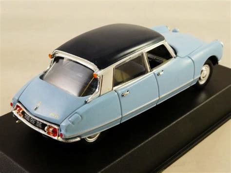 Citroen DS 21 Pallas 1967 - Modellini Street Diecast