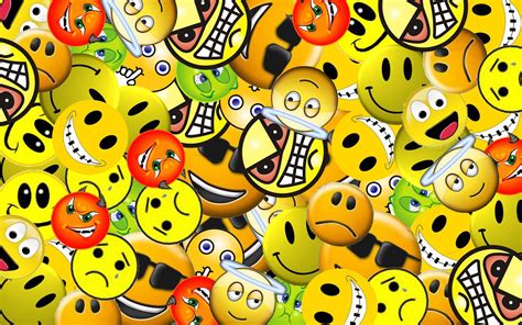 Smile Emoji Wallpapers - Top Free Smile Emoji Backgrounds - WallpaperAccess