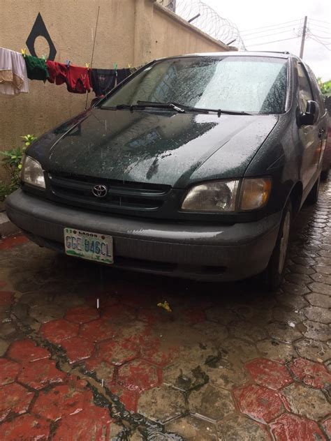 Toyota Sienna 2000 Model Registered. 950k. 08062499398. - Autos - Nigeria