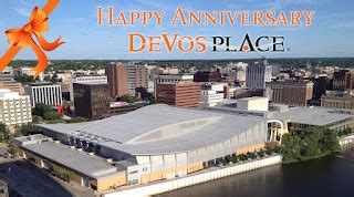 DeVos Place & DeVos Performance Hall: DeVos Place & Grand Rapids: 10 ...