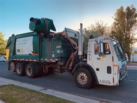 Garbage Trucks!! - YouTube | Garbage truck, Trucks, New trucks