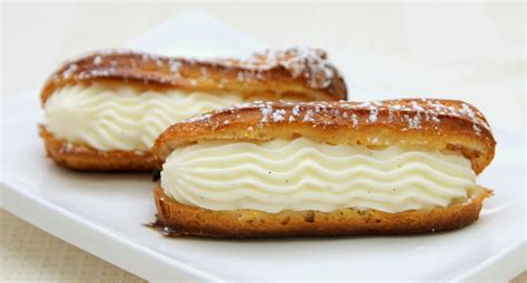 Classic Vanilla Eclair | Lil' Cookie