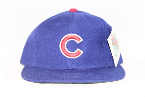 Vintage Deadstock Chicago Cubs New Era MLB Fitted Hat 6 3/4